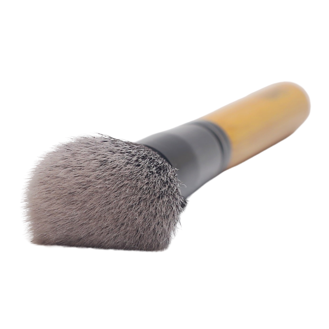 Flawless Bamboo Highlighting Brush